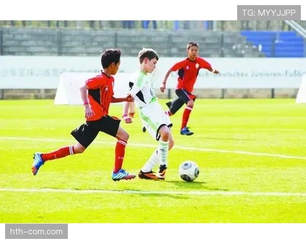 德甲俱乐部联合发起“校园足球周”公益活动